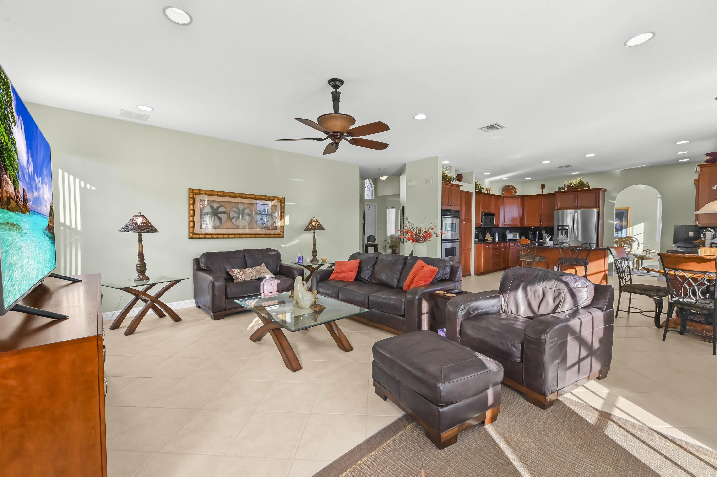 3111 Hamblin Way Wellington, FL 33414 - Photo 29 of 66 20 Family room 03