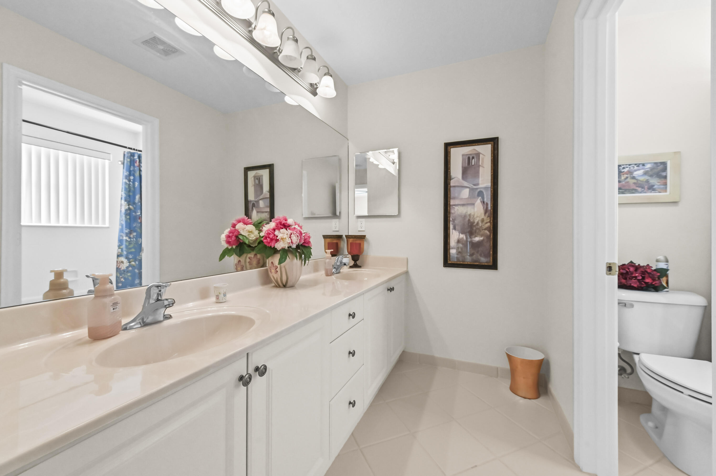 3111 Hamblin Way Wellington, FL 33414 - Photo 38 of 66 28 Bathroom 01