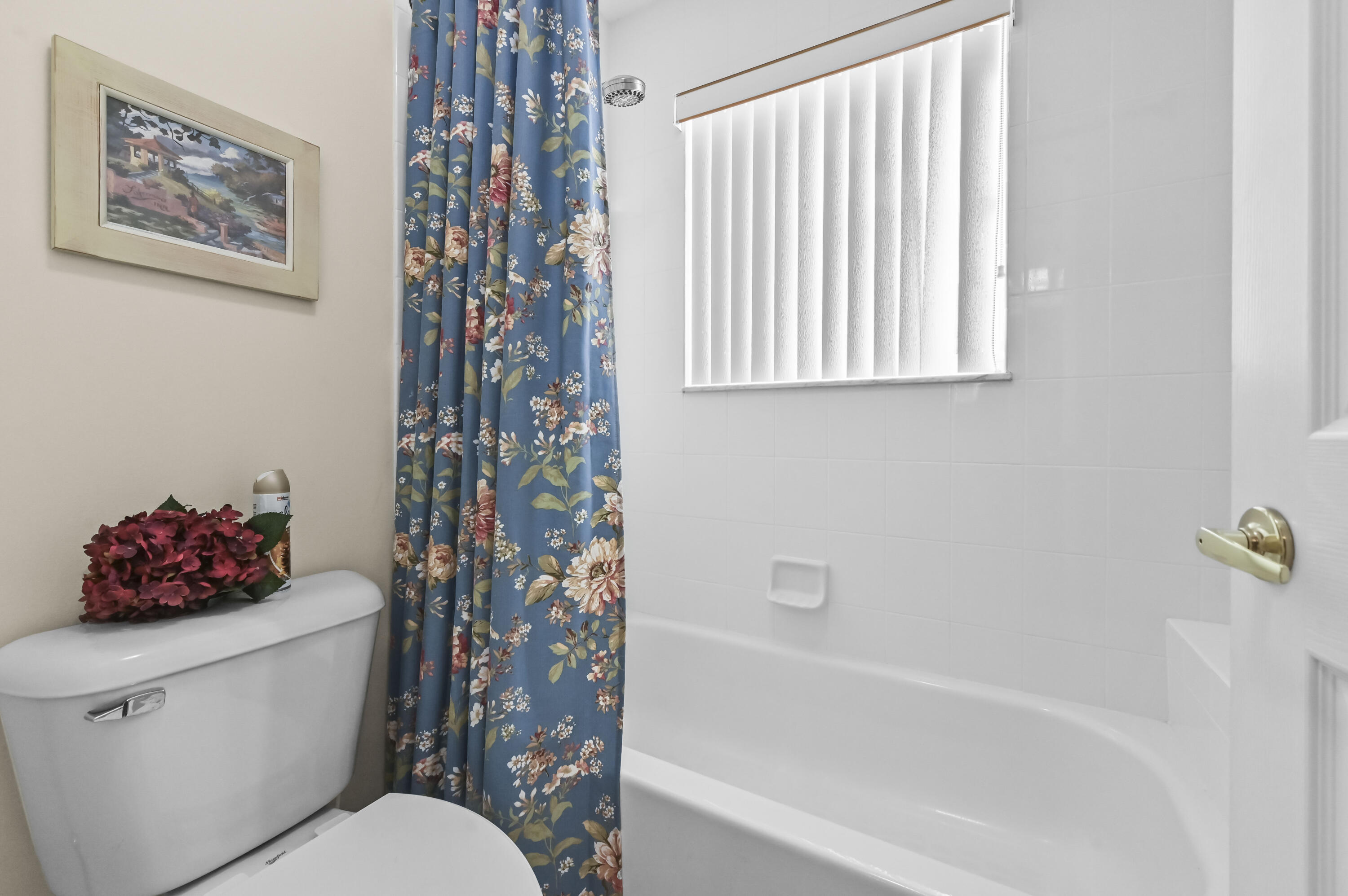 3111 Hamblin Way Wellington, FL 33414 - Photo 39 of 66 29 Bathroom 02