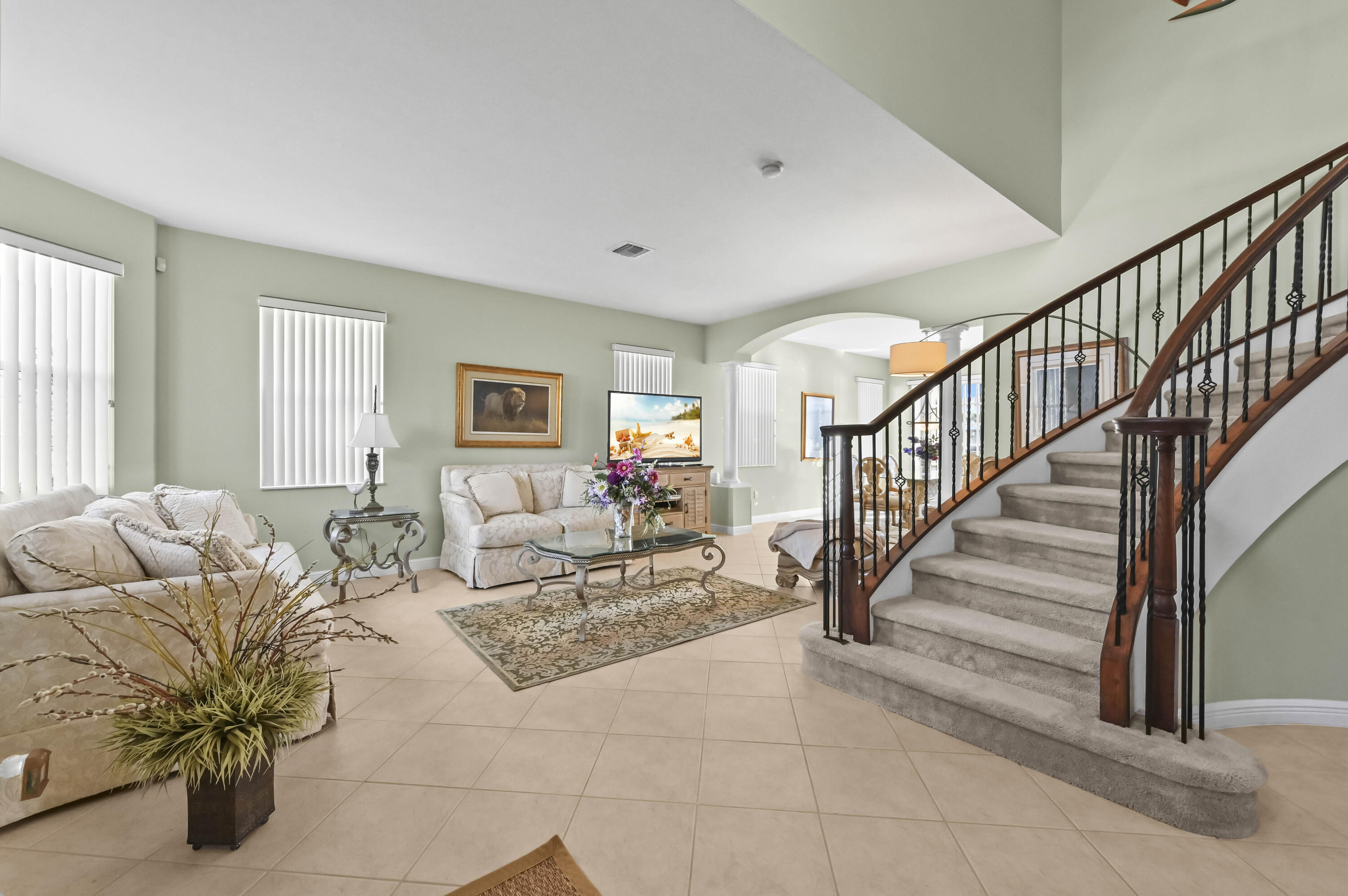 3111 Hamblin Way Wellington, FL 33414 - Photo 7 of 66 05 Living room 01