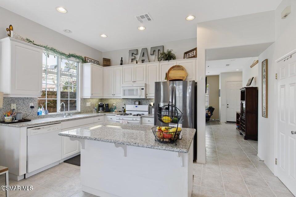 1477 Windmill Way Simi Valley, CA 93065 - Photo 6 of 18