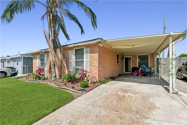 $169,000 | 816 Ruth Drive, Avondale, LA 70094