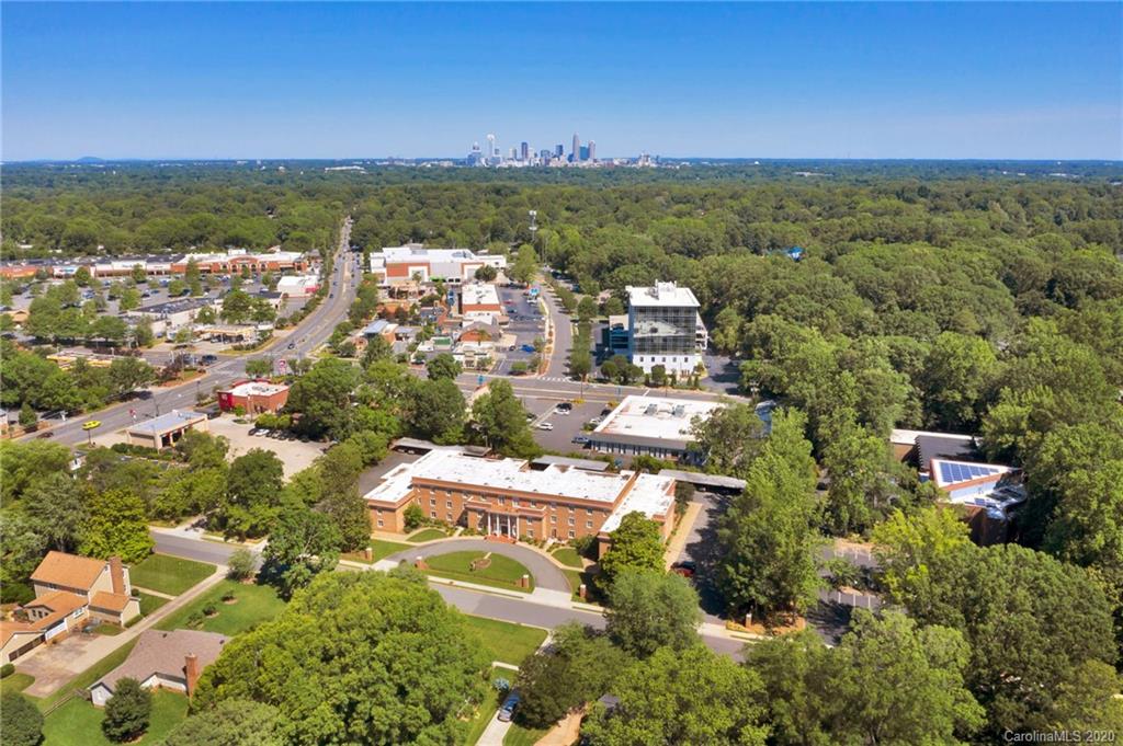 4527 Gaynor Road, Unit 101 Charlotte, NC 28211 - Photo 2 of 31 Gallery Image 2