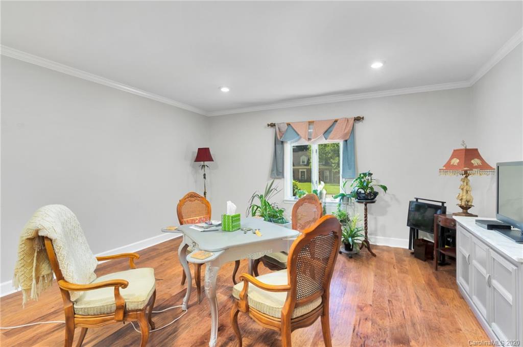 4527 Gaynor Road, Unit 101 Charlotte, NC 28211 - Photo 11 of 31 Gallery Image 11