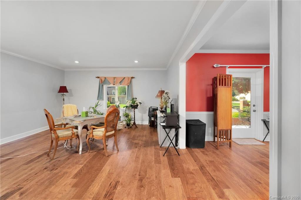 4527 Gaynor Road, Unit 101 Charlotte, NC 28211 - Photo 18 of 31 Gallery Image 18