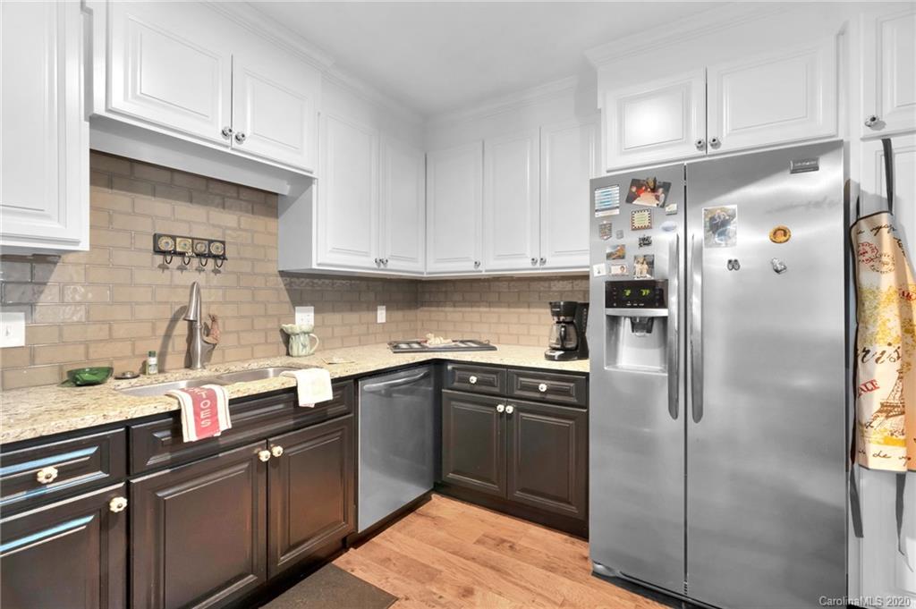 4527 Gaynor Road, Unit 101 Charlotte, NC 28211 - Photo 19 of 31 Gallery Image 19