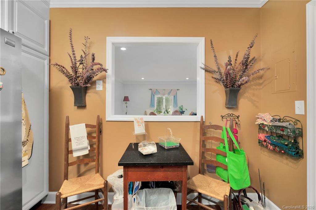 4527 Gaynor Road, Unit 101 Charlotte, NC 28211 - Photo 21 of 31 Gallery Image 21