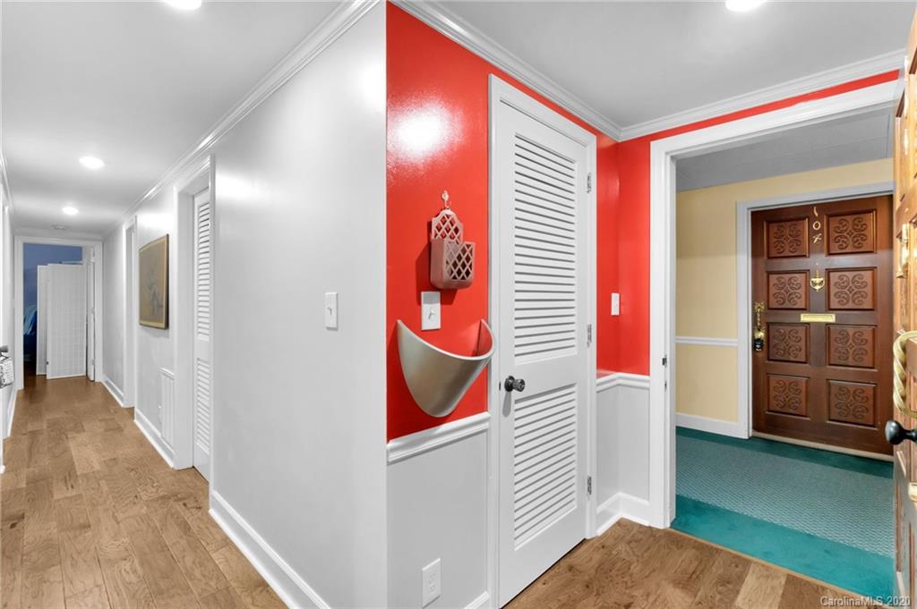 4527 Gaynor Road, Unit 101 Charlotte, NC 28211 - Photo 22 of 31 Gallery Image 22