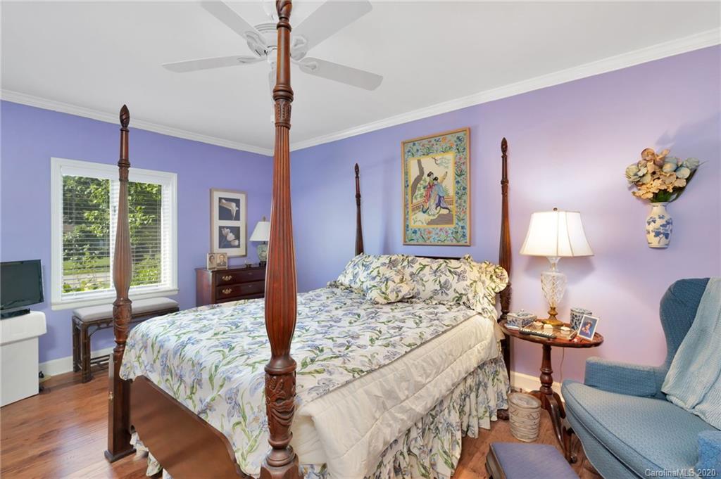 4527 Gaynor Road, Unit 101 Charlotte, NC 28211 - Photo 6 of 31 Gallery Image 6