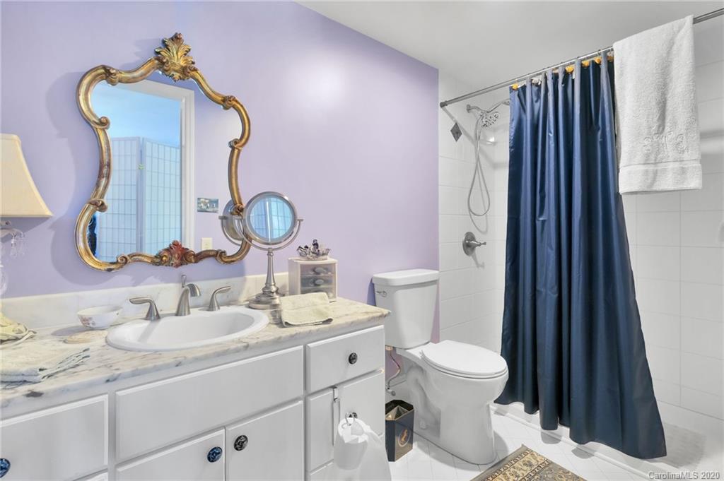 4527 Gaynor Road, Unit 101 Charlotte, NC 28211 - Photo 7 of 31 Gallery Image 7