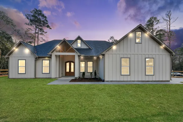 $459,000 | 15248 Alchester Lane, Plantersville, TX 77363