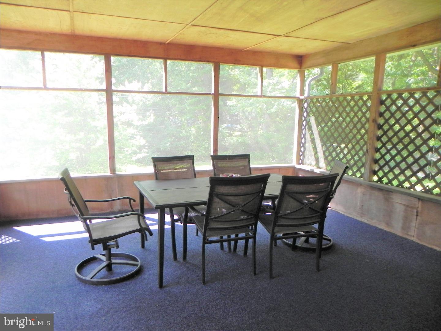10 Ridgeland Road Wilmington, DE 19803 - Photo 16 of 17 Enclosed Porch
