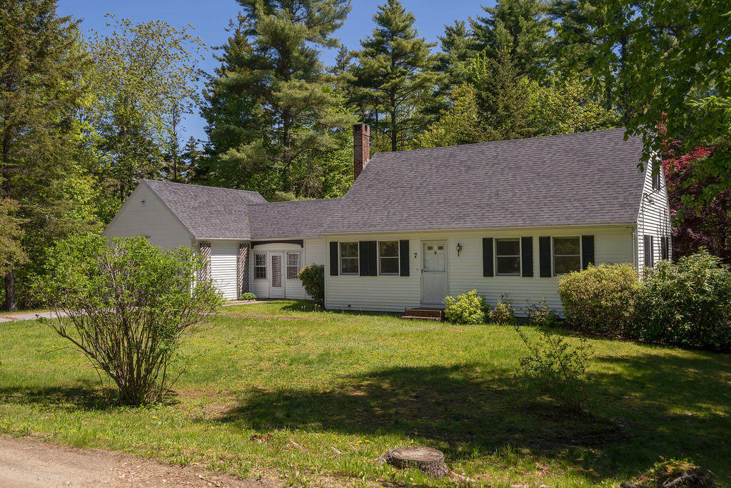 7 Nichols Road Boothbay, ME 04544 - Photo 1 of 50 046_7nicholsrd-48