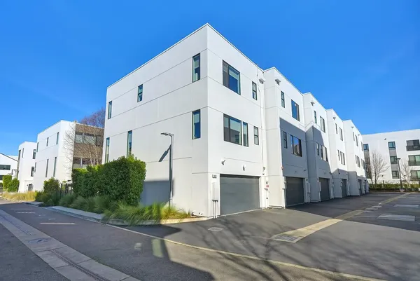 $679,999 | 979 Eames Walk, West Sacramento, CA 95691