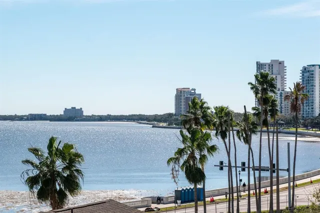 $2,049,900 | 2810 West Barcelona Street, Tampa, FL 33629