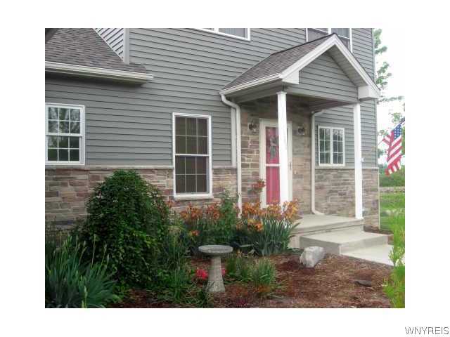 4560 Day Road Lockport Town, NY 14094 - Photo 1 of 1 Exterior Front