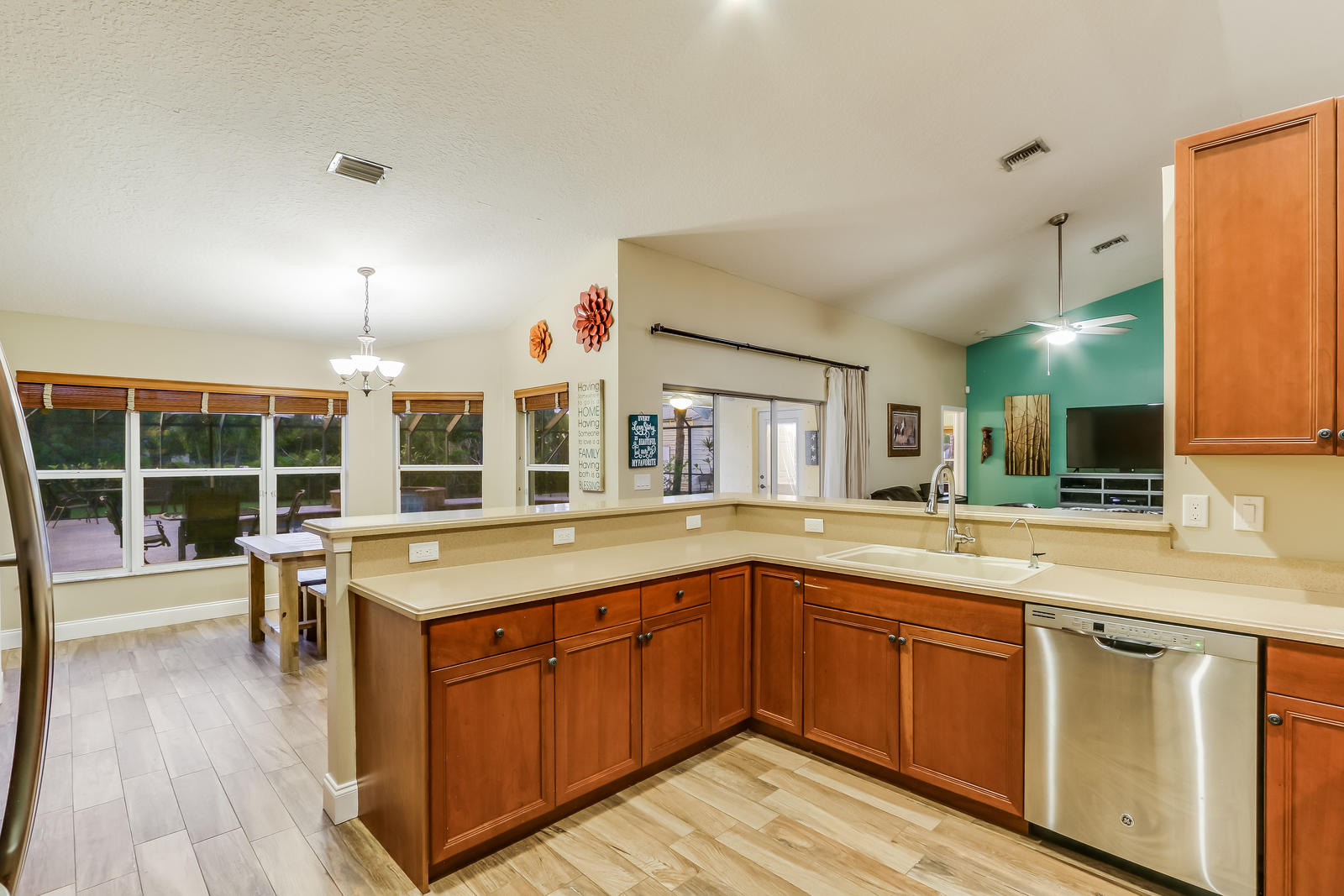 7955 Grapeview Boulevard Loxahatchee, FL 33470 - Photo 14 of 40 Kitchen