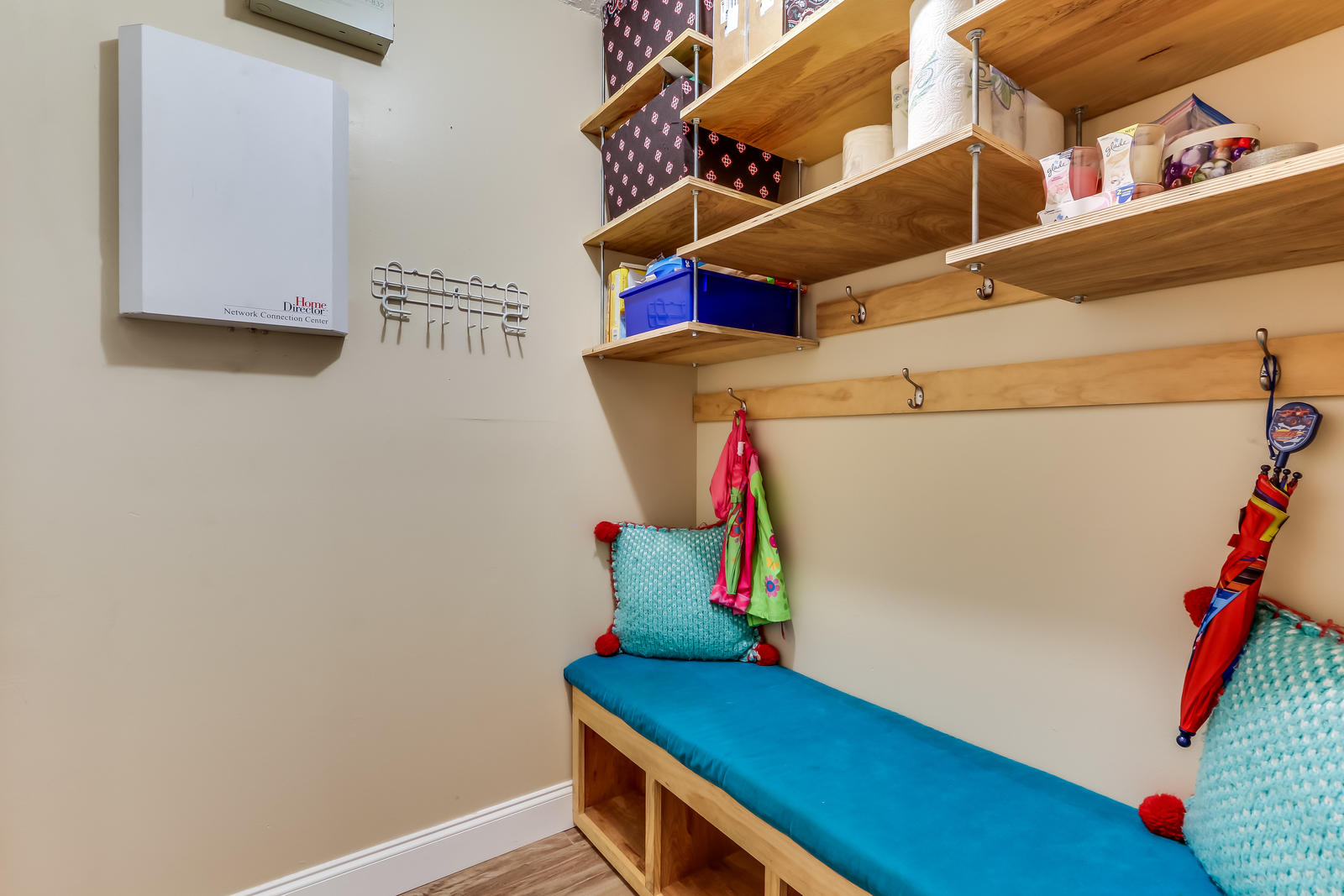 7955 Grapeview Boulevard Loxahatchee, FL 33470 - Photo 16 of 40 Mud Room