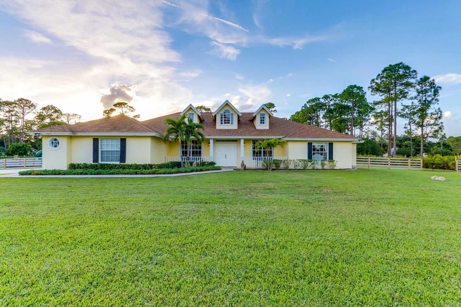 7955 Grapeview Boulevard Loxahatchee, FL 33470 - Photo 2 of 40 Front of Home