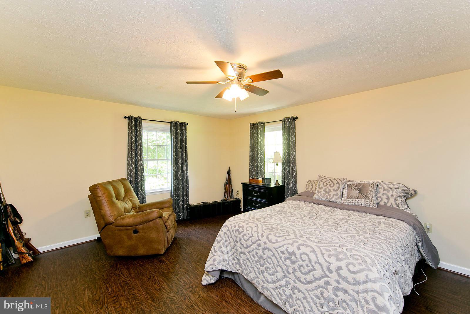 2521 Jones Road Winchester, VA 22602 - Photo 32 of 56 Master suite