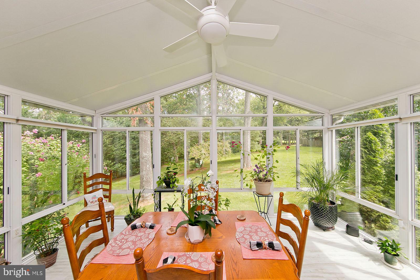 2521 Jones Road Winchester, VA 22602 - Photo 49 of 56 Large solarium room