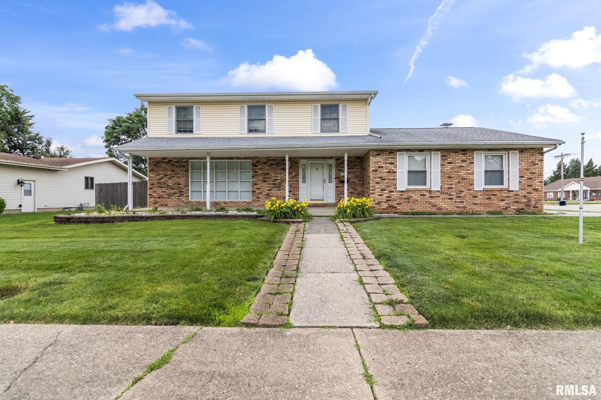 2601 Interlacken Road Springfield, IL 62704 - Photo 1 of 46
