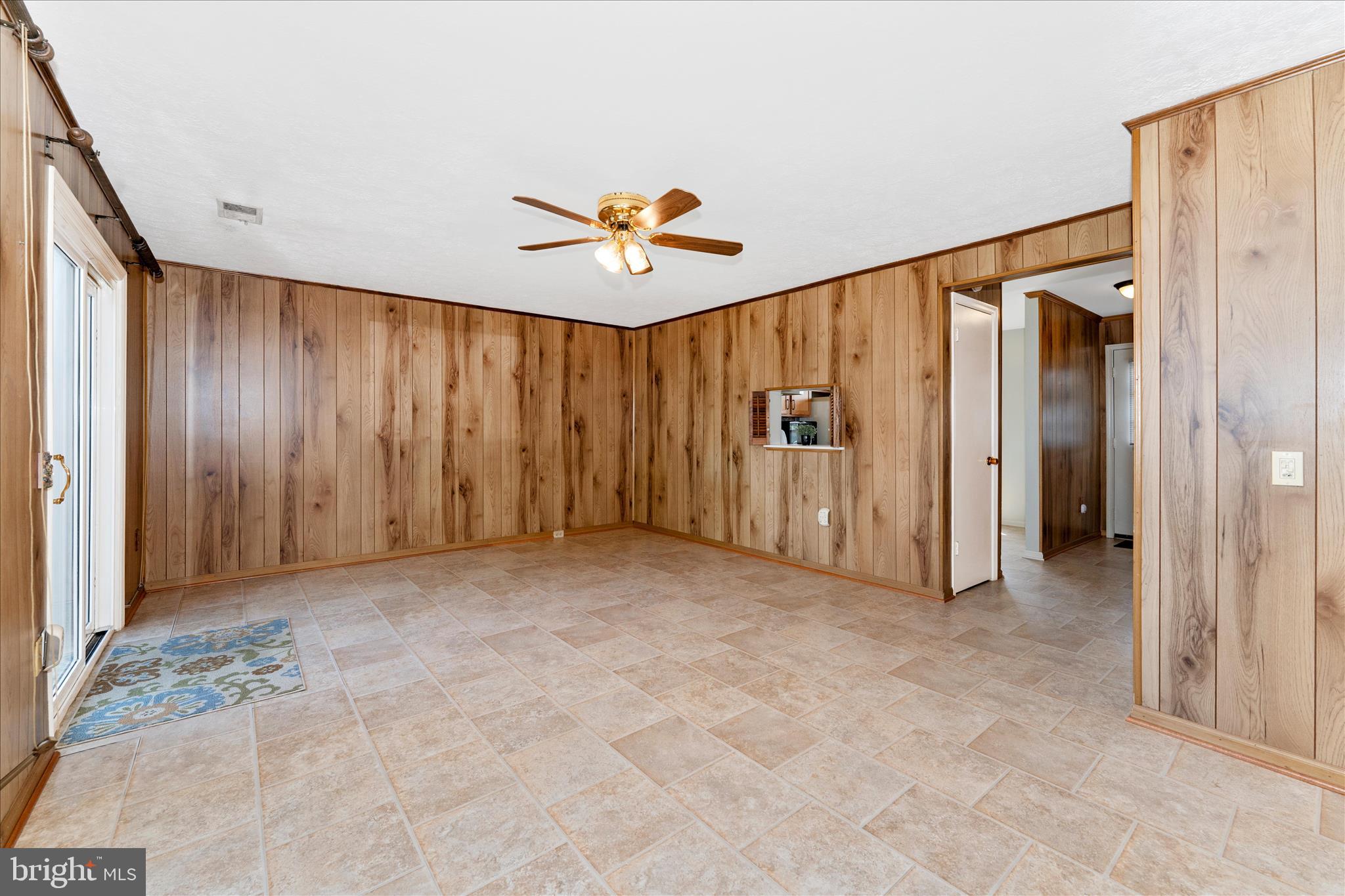 5751 Sunset View Lane Frederick, MD 21703 - Photo 11 of 46 Living Room