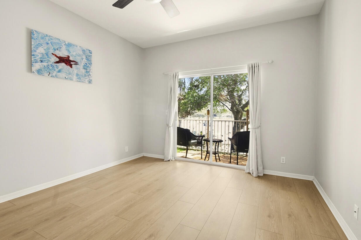 110 Lighthouse Circle, Unit H Tequesta, FL 33469 - Photo 18 of 40 IMG_0855