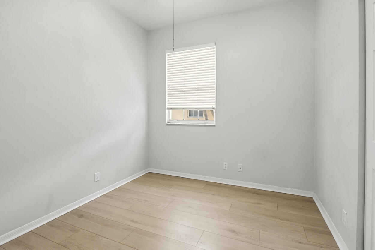 110 Lighthouse Circle, Unit H Tequesta, FL 33469 - Photo 24 of 40 IMG_0907