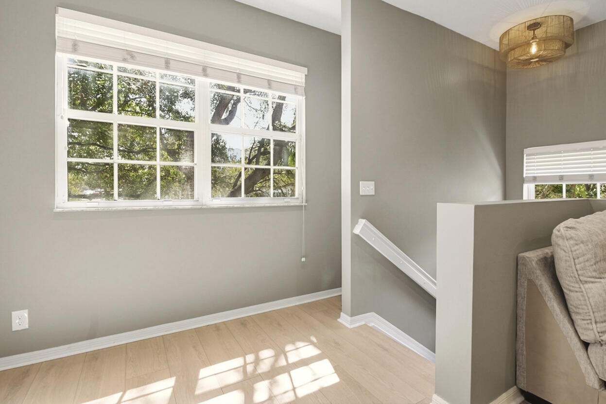 110 Lighthouse Circle, Unit H Tequesta, FL 33469 - Photo 33 of 40 IMG_0873