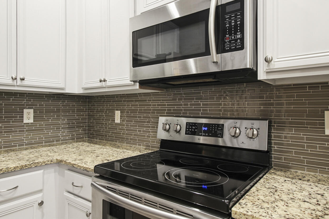 110 Lighthouse Circle, Unit H Tequesta, FL 33469 - Photo 35 of 40 IMG_0894