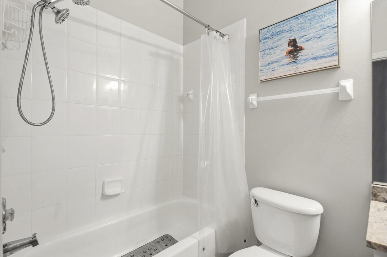 110 Lighthouse Circle, Unit H Tequesta, FL 33469 - Photo 39 of 40 IMG_0916