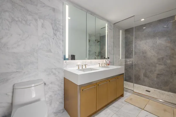 $1,600,000 | 75 Park Lane South, Unit 3507, Jersey City, NJ 07310