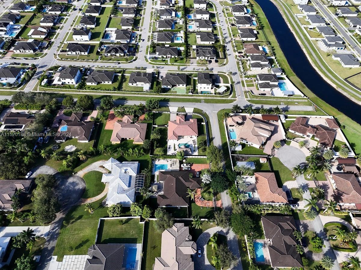 13430 Southwest 192nd Street Miami, FL 33177 - Photo 36 of 37 an aerial view of multiple house