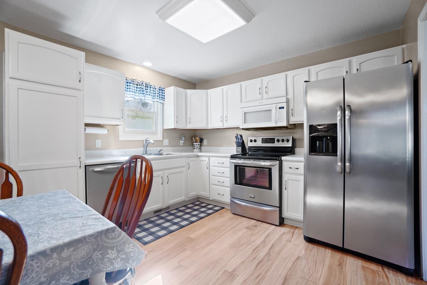 7729 Fibia Place, Unit 92 Fort Wayne, IN 46818 - Photo 8 of 36 Gallery Image 8