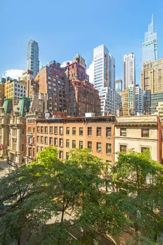 $3,800 | 30 East 37th Street, Unit 7G | Murray Hill