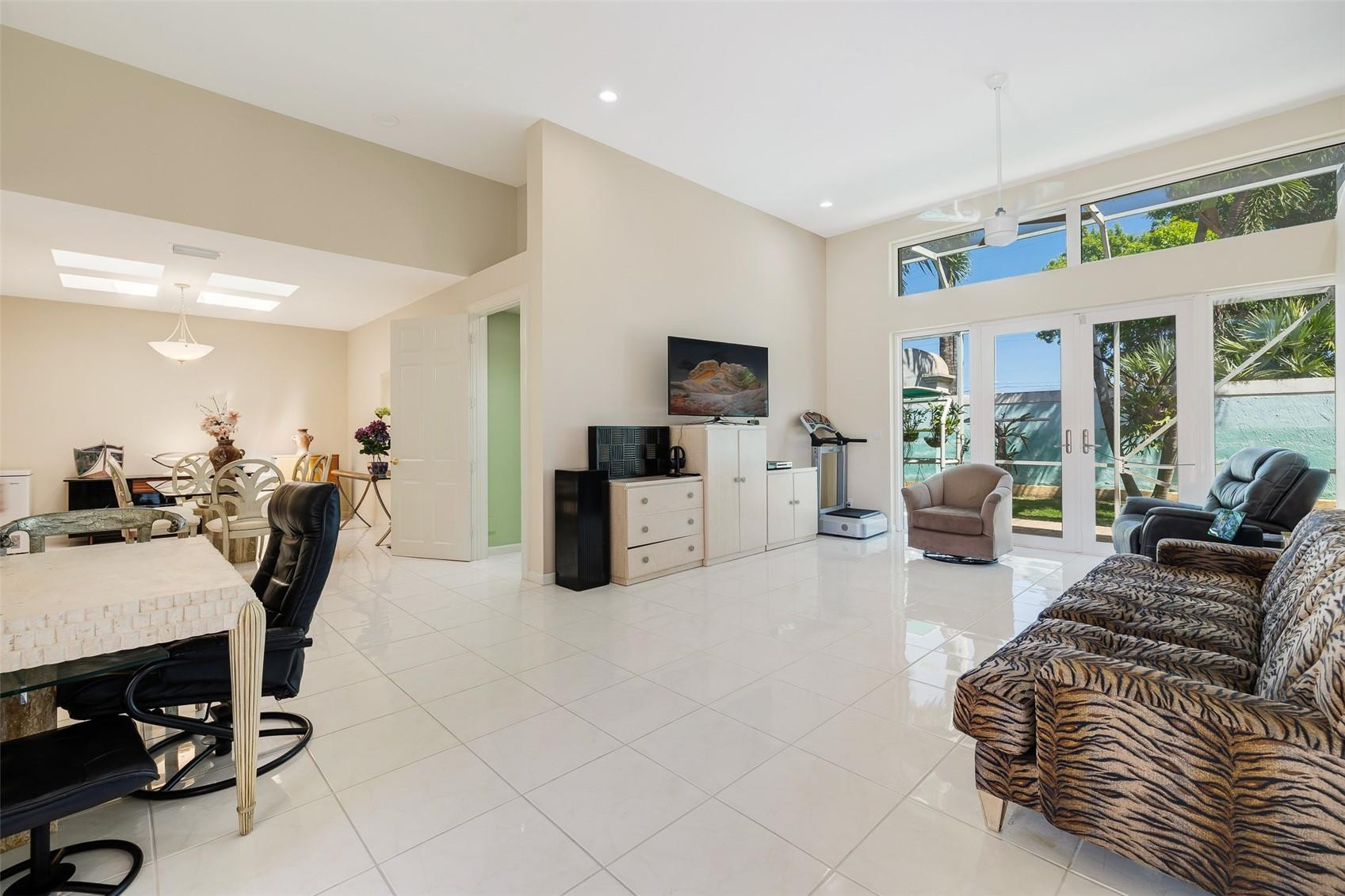 2318 Northwest 25th Way Boca Raton, FL 33434 - Photo 18 of 75 Photo 18