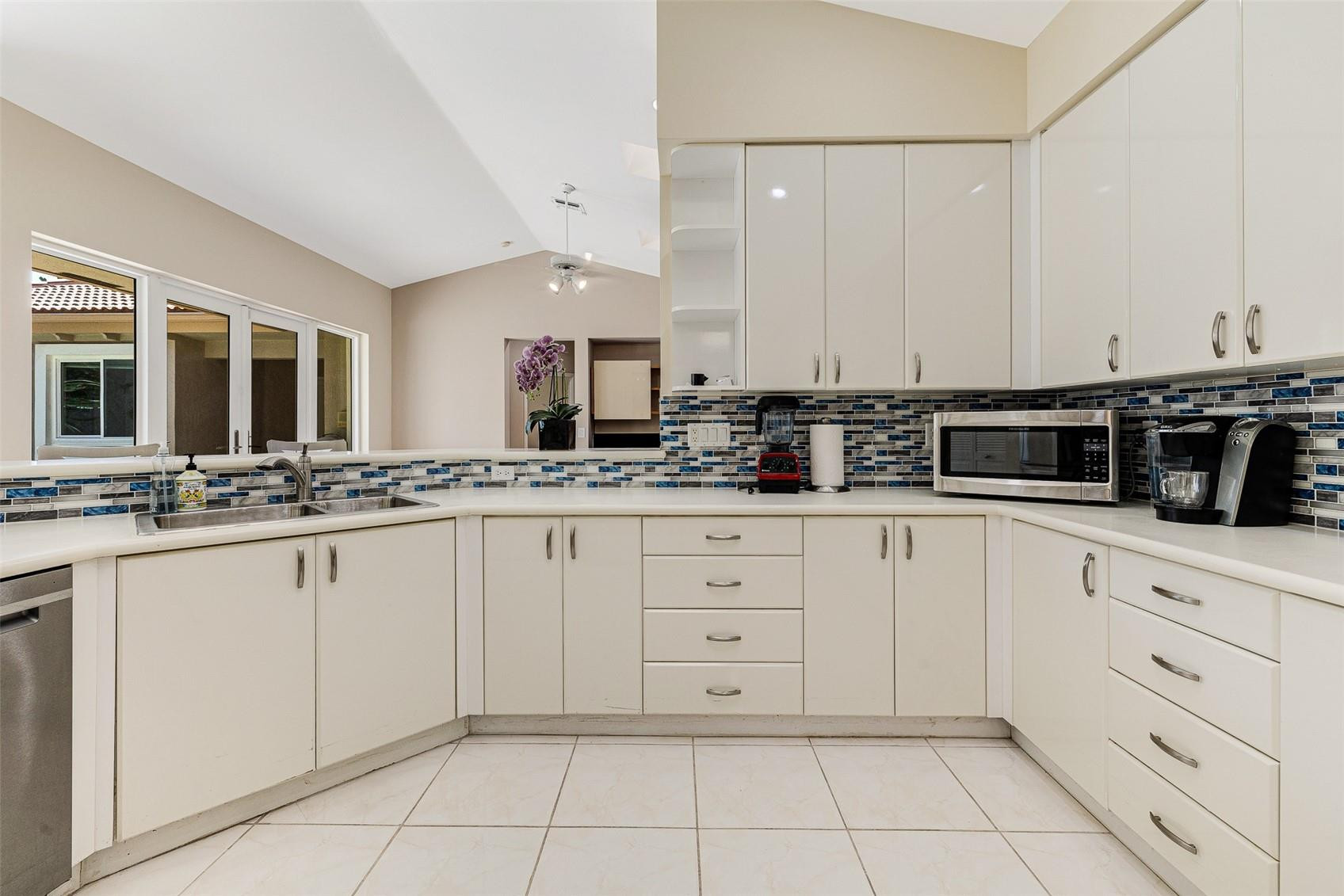 2318 Northwest 25th Way Boca Raton, FL 33434 - Photo 29 of 75 Photo 29