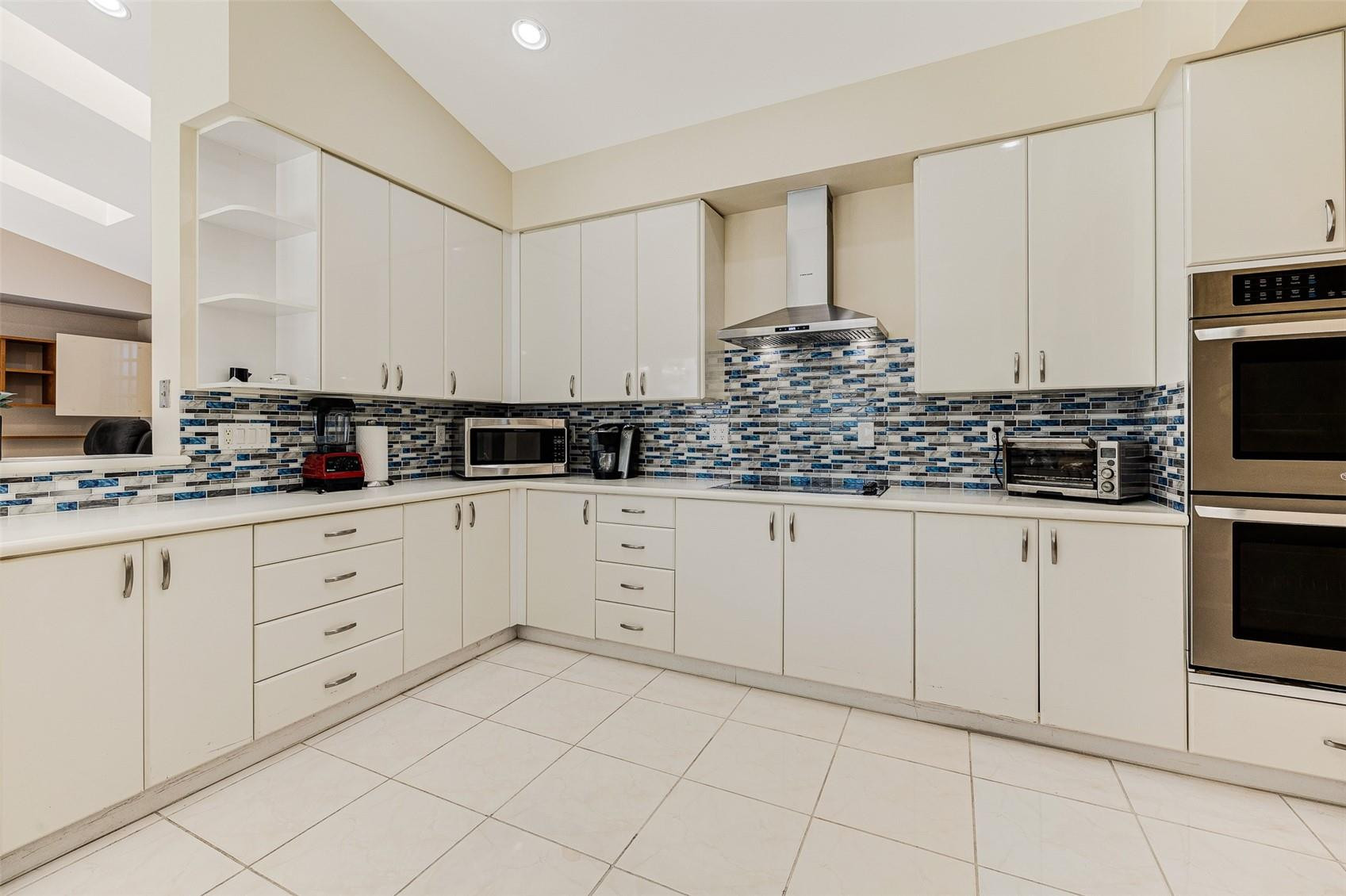 2318 Northwest 25th Way Boca Raton, FL 33434 - Photo 30 of 75 Photo 30
