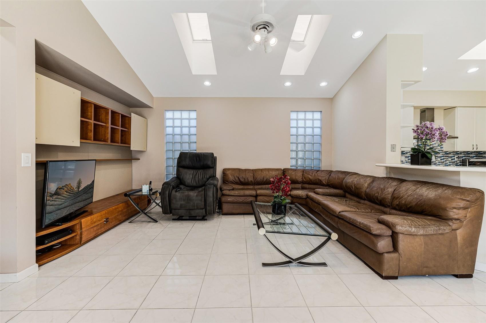 2318 Northwest 25th Way Boca Raton, FL 33434 - Photo 8 of 75 Photo 8
