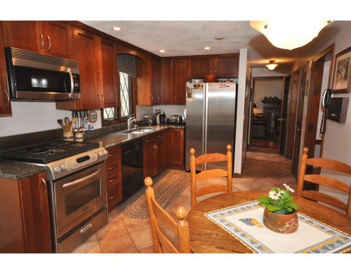 36 Fiske Mill Road Upton, MA 01568 - Photo 3 of 30 Gallery Image 3
