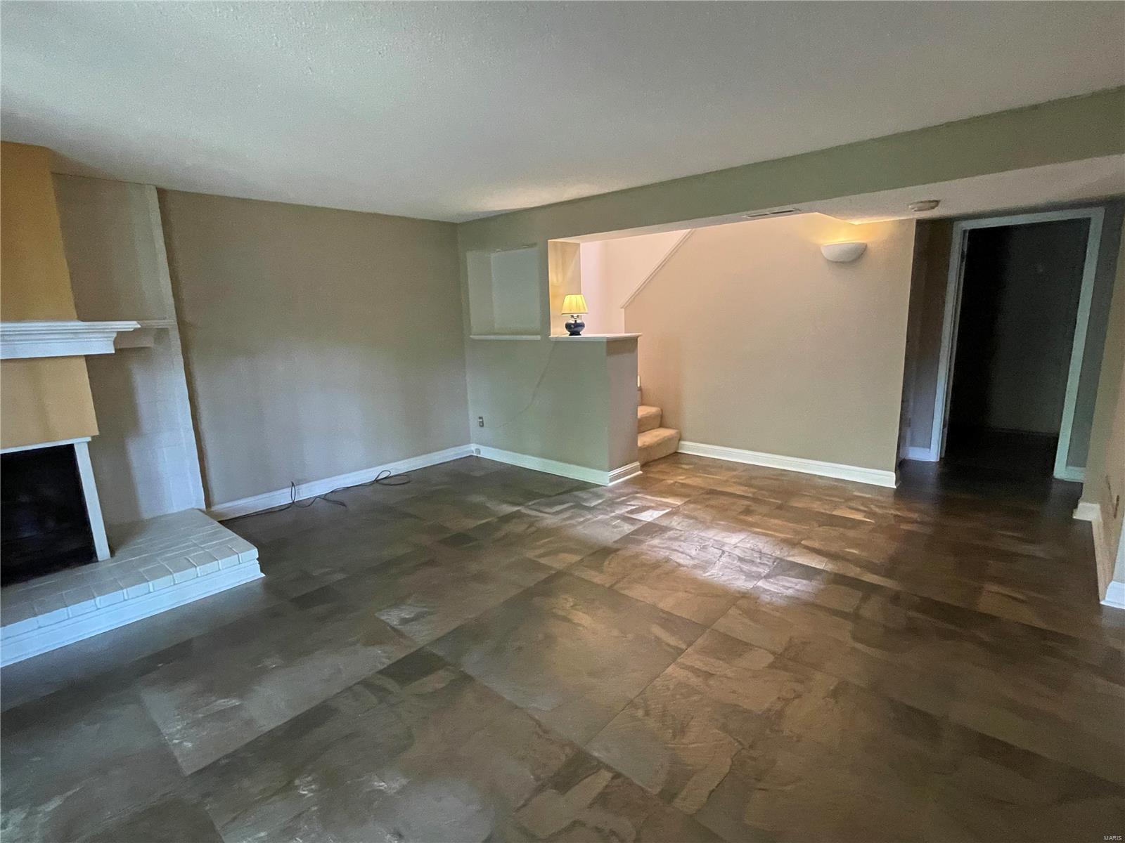 987 Claygate Court Ballwin, MO 63021 - Photo 17 of 28 Gallery Image 17