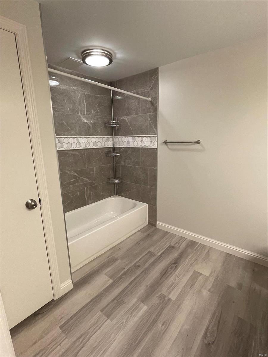 987 Claygate Court Ballwin, MO 63021 - Photo 21 of 28 Gallery Image 21