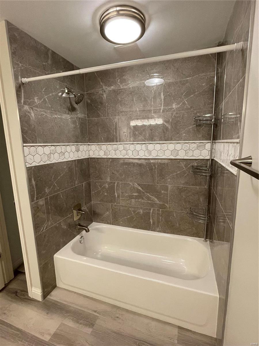987 Claygate Court Ballwin, MO 63021 - Photo 22 of 28 Gallery Image 22