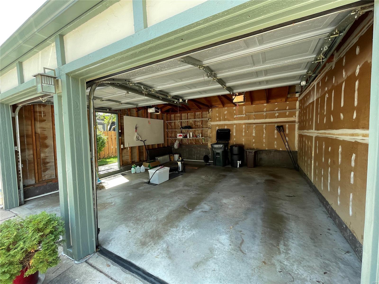 987 Claygate Court Ballwin, MO 63021 - Photo 27 of 28 Gallery Image 27
