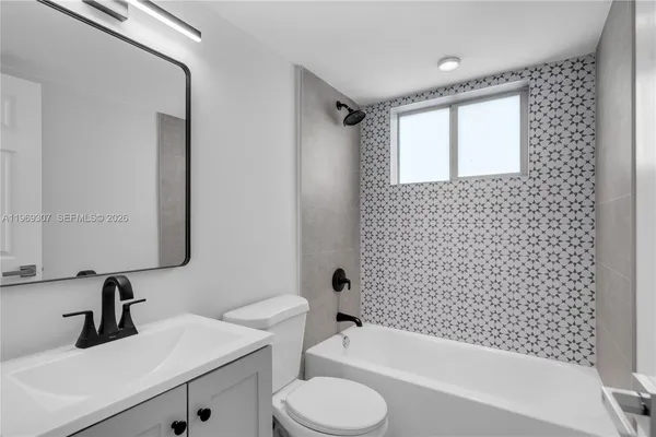 $2,500 | 560 Northeast 63rd Street, Unit 3, Miami, FL 33138