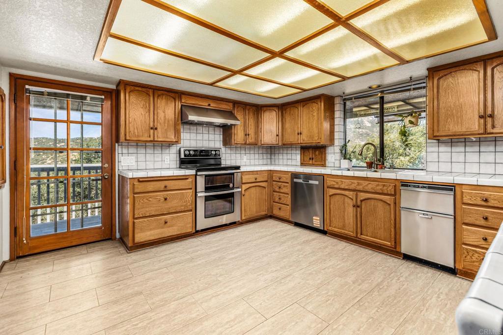 17901 Lyons Valley Road Jamul, CA 91935 - Photo 11 of 38