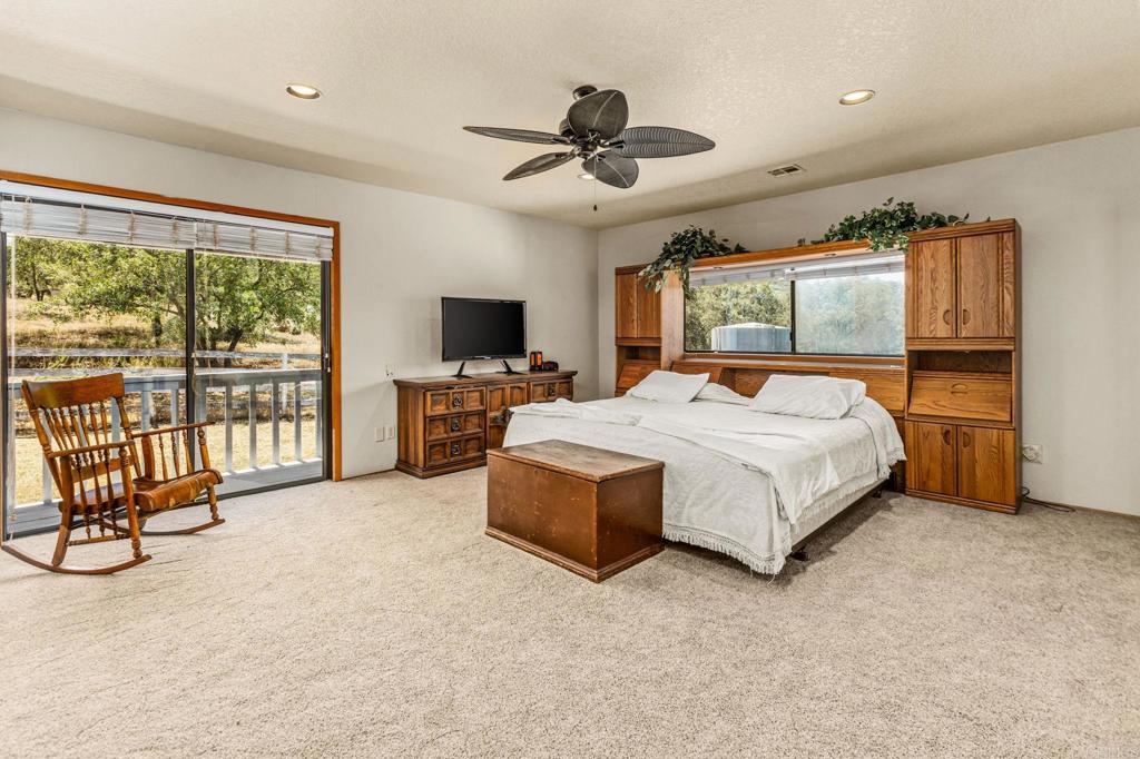 17901 Lyons Valley Road Jamul, CA 91935 - Photo 20 of 38 Primary Bedroom