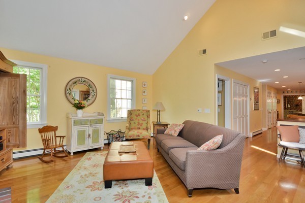 266 Joseph Road Boxborough, MA 01719 - Photo 8 of 30 Gallery Image 8