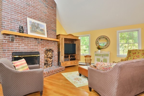 266 Joseph Road Boxborough, MA 01719 - Photo 9 of 30 Gallery Image 9